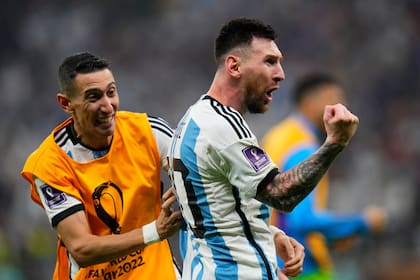 Lionel Messi y Ángel Di María con los únicos dos confirmados del plantel, según Scaloni