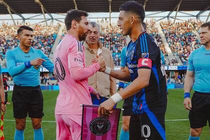 Lionel Messi y Cristian Espinoza son los únicos dos argentinos convocados al equipo de la MLS