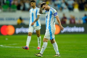 Habló Messi: la lesión, el penal que falló y cómo se ve a Dibu Martínez debajo del arco