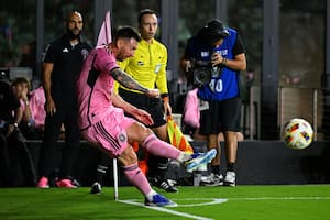 Destellos de La Pulga, que estuvo cerca del gol en un tiro libre y un córner olímpico ante "su" Newell's