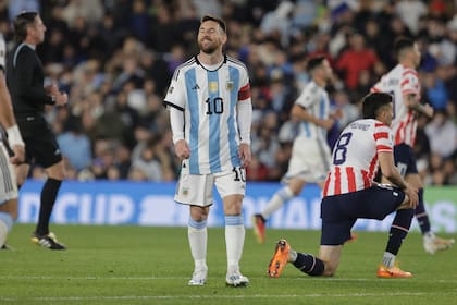 Lionel Messi ya había empezado a dosificar su presencia en las canchas con la camiseta argentina; ahora puede hacerlo con tranquilidad: el equipo está funcionando cuando él no juega.