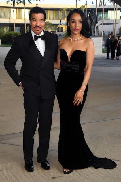 Lionel Ritchie y su mujer desde 2014, la modelo y
diseñadora de origen suizo Lisa Parigi