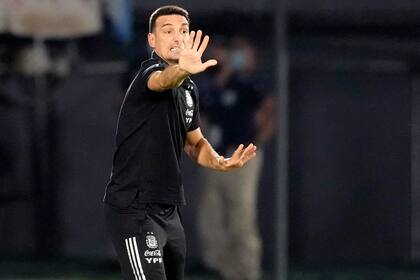 Lionel Scaloni definirá la formación este domingo, de acuerdo con el estado físico de los jugadores