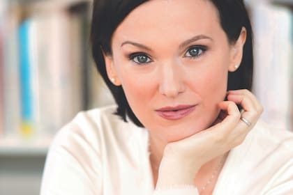 Lisa Mosconi, PhD, directora de Weill Cornell Women’s Brain Initiative, directora de programas en Wellcome Leap, autora del bestseller Menopausia y cerebro, y una de diecisiete científicas vivas más influyentes, según la revista Times.