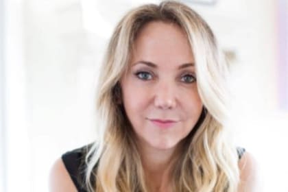 Lisa Schiff se ganó la confianza de sus clientes y los estafó