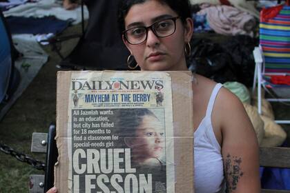 Lisa Vazquez reclama una educación para su hija