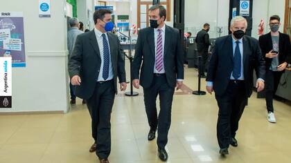 Lisandro Catalán, en pandemia, durante una visita del exministro Soria al Registro Nacional de Reincidencia