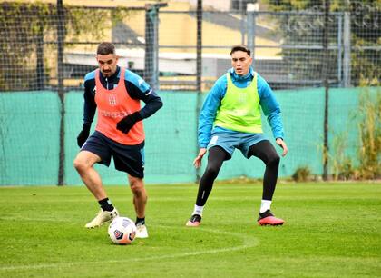 Lisandro López, de regreso en uno de los últimos entrenamientos en Racing