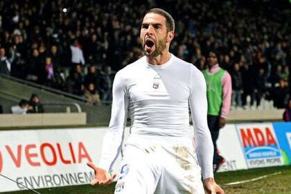 Lisandro López no vuelve a Racing y jugará en Inter de Porto Alegre