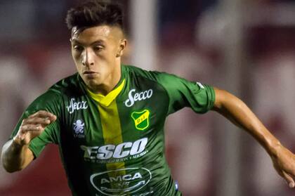 Lisandro Martínez, de 21 años, otro polifuncional al servicio del escolta de la Superliga.