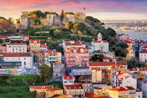 El país que dejó de ser la puerta de entrada a Europa para miles de argentinos