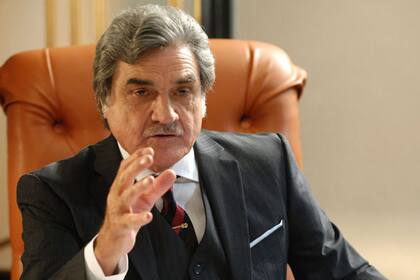 Lito Cruz en la piel de Oscar Nevares Sosa, el villano de El elegido