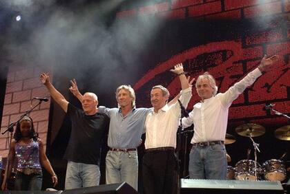 Pink Floyd, foto de cuando sus no habían desatado un guerra entre ellos