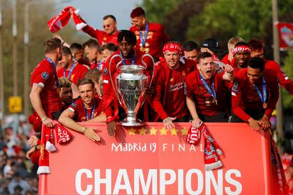 Liverpool celebra en las calles con su hinchas la conquista de la Champions League