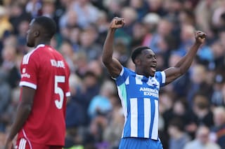 Liverpool pierde 2-1 ante Brighton y sigue en caída libre en la Premier League