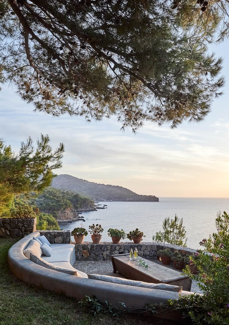 Después de recorrer el parque se llega a este fantástico mirador al Mediterráneo, con un asiento semicircular hecho en obra que es casi un anfiteatro para admirar el atardecer.
Fotos: Greg Cox