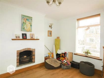 Living de los dueños anteriores (foto: manchestereveningnews.co.uk)