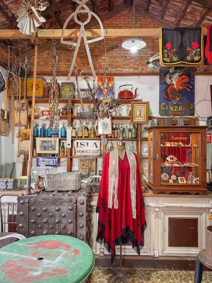 LIVING recorrida Capilla del Señor, platería Arredes