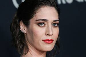 Castle Rock: Lizzy Caplan y el desafío de "ser" Kathy Bates en Misery