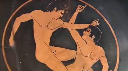 Llamaba la atención que los juegos que se celebraban en el istmo de Corinto cada dos años en honor a Poseidón aparecieran destacados