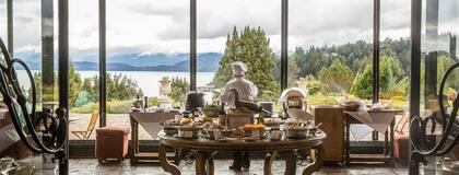 El clásico Llao Llao, siempe vigente para desayunar, almorzar o merendar con buenas vistas