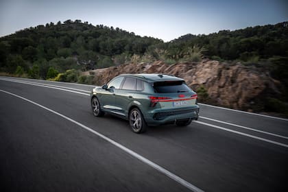 Llega importado desde la planta de la compañía en Győr, Hungría