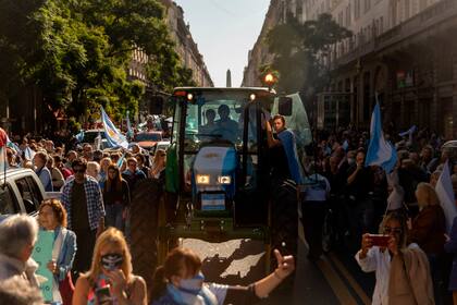 Llegada de los tractores a la Plaza de Mayo
