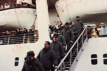 Llegada de los prisioneros a Puerto Madryn, luego de la guerra de Malvinas