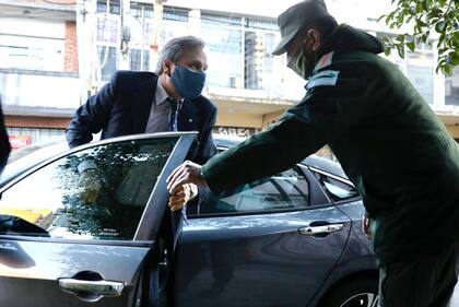 Llegada del juez Juan Pablo Auge al Juzgado Federal de Lomas de Zamora