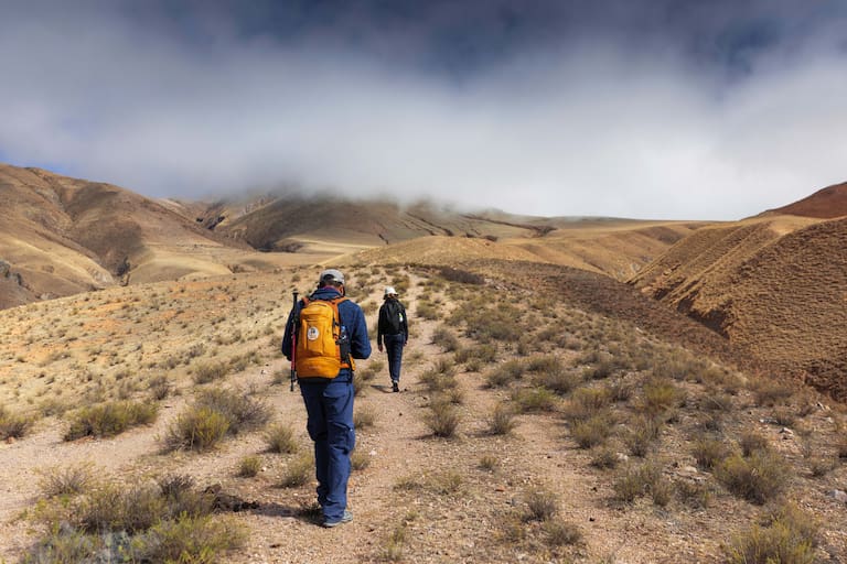 Llegar a Pantipampa desde Iruya implica un primer esfuerzo de subida. Luego se camina un tramo por el llano. (Foto: Belén Grosso)