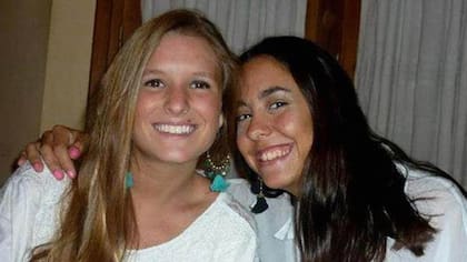Las mendocinas Marina Menegazzo y María José Coni fueron brutalmente asesinadas en febrero del 2016, en Montañita, Ecuador.