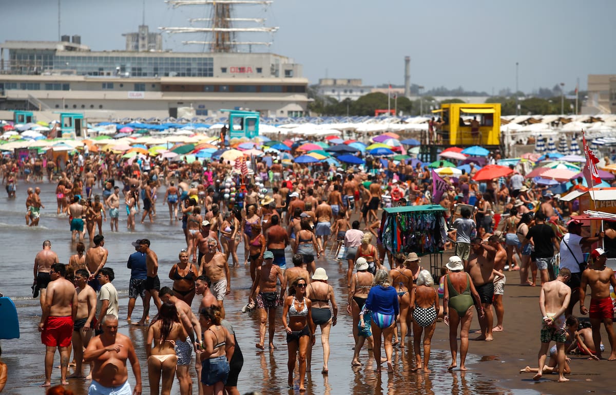 O boom de chegadas e consumo neste fim de semana é incrível no litoral