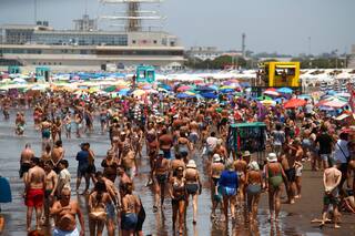 Sorprende en la costa el boom de arribos y consumo registrado este fin de semana
