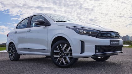 Llenar el tanque del Fiat Cronos con nafta súper ronda los $95.952