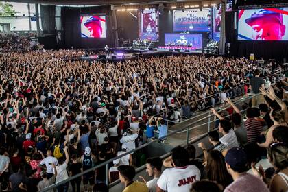 El estadio del Club Hípico se llenó de 11.000 fans de las batallas