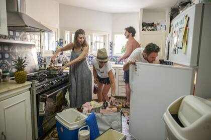Llevar comida a la playa abarata costos