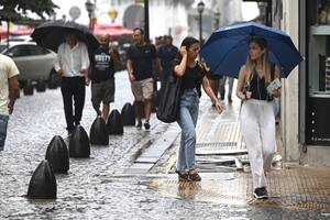 Tormentas fuertes y lluvia intensa en la Ciudad, y alerta meteorológica en 11 provincias