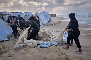 Lluvias inundan campamentos en Gaza en medio de falta de suministros