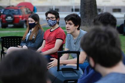 Lo anunció el director general de Escuelas; convivirán las modalidades presencial y virtual, según la situación epidemiológica