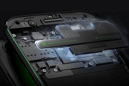 Lo más llamativo del Xiaomi Black Shark está en su sistema de refrigeración, una característica utilizada por las computadoras de alto rendimiento utilizadas por los jugadores profesionales de videojuegos