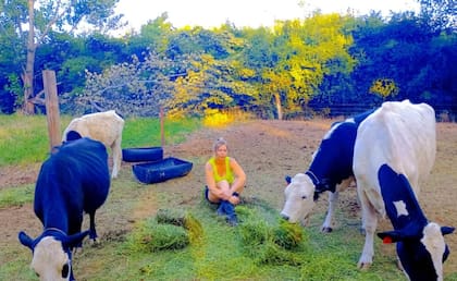 “Lo primero que pensé cuando llegué es qué hacer en esta zona de Rincón de Los Sauces y de Vaca Muerta, donde todo es gas y petróleo", detalla Glenda Hansson