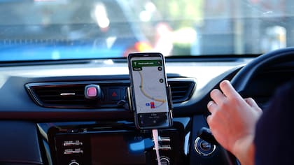 Lo que hay que tener en cuenta para viajar a Uruguay y conducir según sus normas