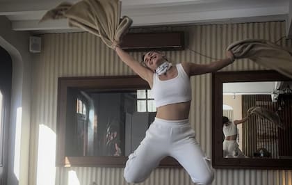 “Lo que más me cautivó fue descubrir poco a poco todo lo que el yoga tenía para ofrecerme y verme disfrutar un proceso de transformación y aprendizaje, sin apego a resultados"
