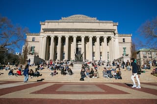 Lo que necesita saber sobre los planes de pago y cobros de préstamos estudiantiles en EE.UU.