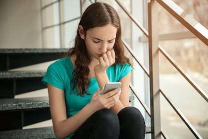 "Lo que nos tenemos que preguntar es cómo desarmamos esta cadena, que encima se va de las manos en un segundo: con tan solo un ‘click’, se puede desatar el infierno de un adolescente. Es un tema que hoy no ocupa en la agenda el lugar que debería”, opina Wachter.