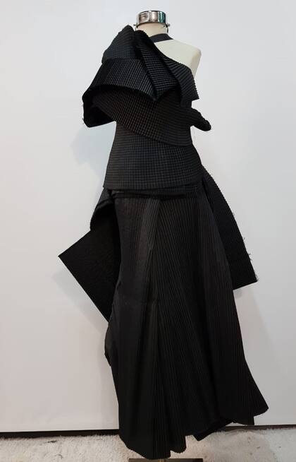 Lo suyo es la construcción al cuerpo que realiza sobre el maniquí