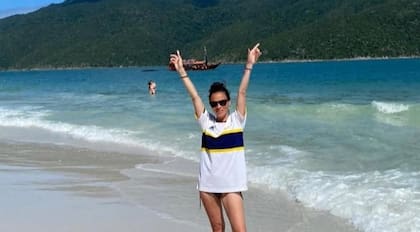 Lo único que sabe son los nombres y apellidos de sus padres biológicos y que ambos fallecieron.