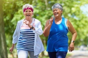 Loa adultos mayores deben evitar las actividades sedentarias