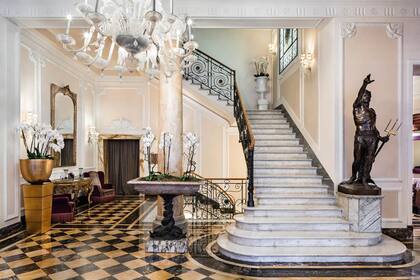 Lobby del imponente Baglioni en Roma