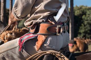 La esgrima criolla, singular combate con armas blancas